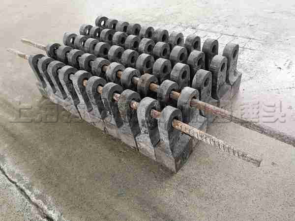 3雙金屬復(fù)合錘頭_副本_副本.jpg 3雙金屬復(fù)合錘頭_副本_副本.jpg